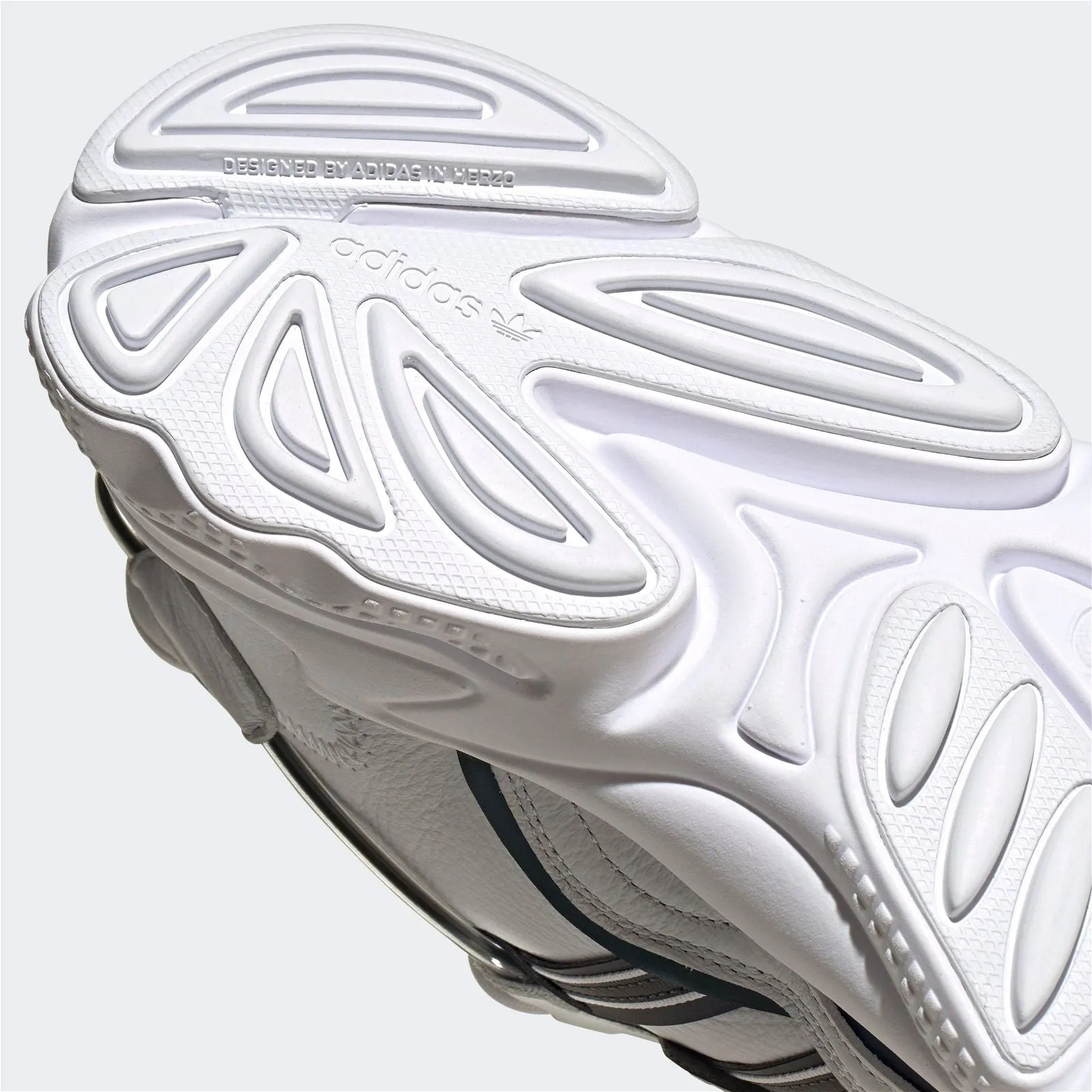 adidas Originals Ozweego Trainers - Cloud White