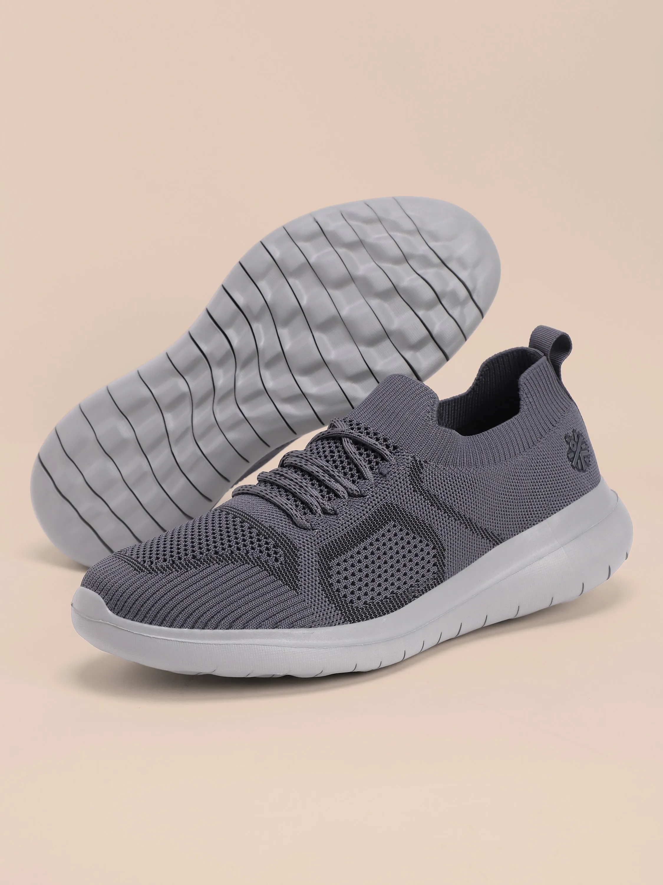 EZ  Pace Men's Walking Shoes - D.Grey