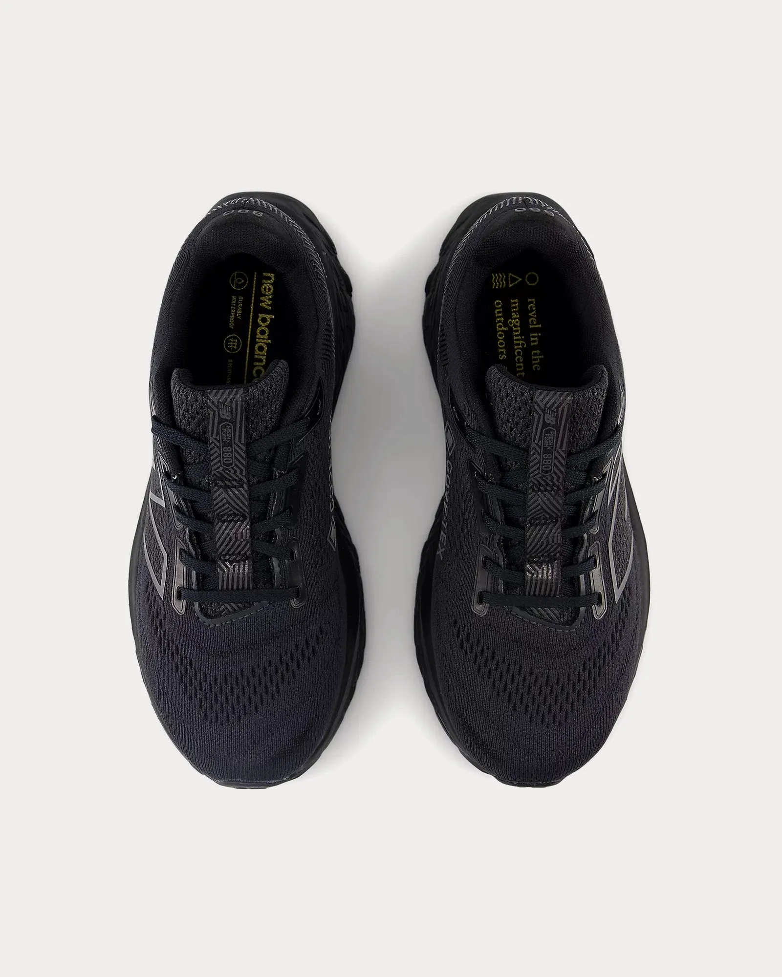 Fresh Foam X 880v14 Gore-Tex Black / Phantom / Magnet Running Shoes