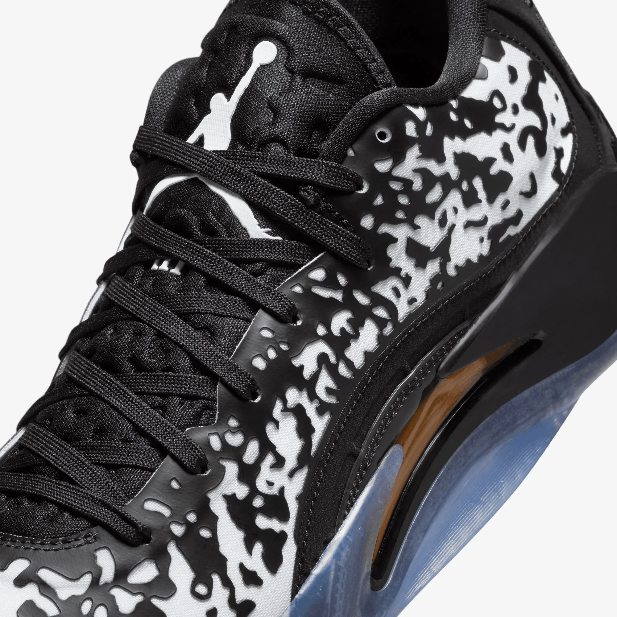 Jordan | ZION 3 PF  { BLACK/WHITE-LASER ORANGE-CITRON PULSE