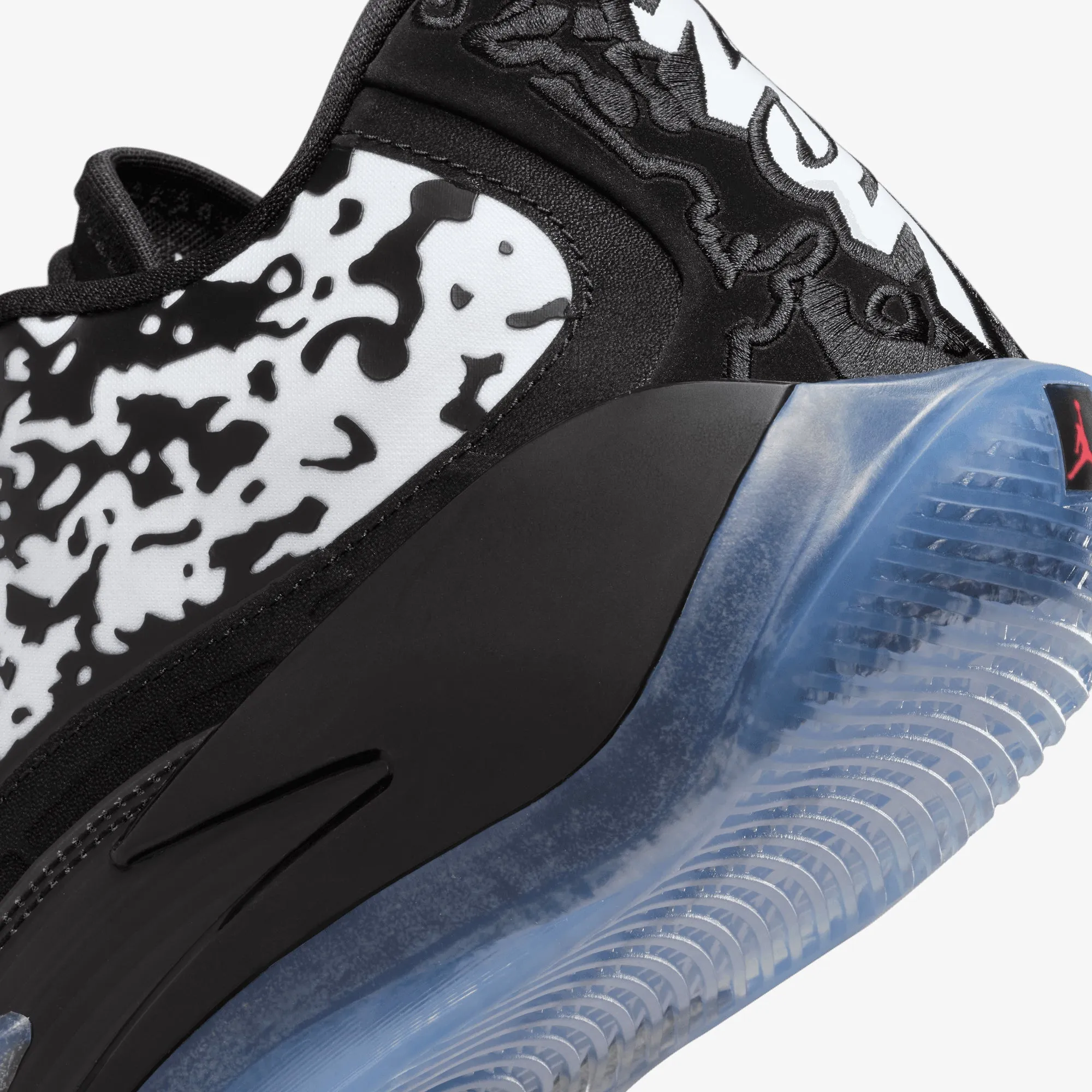 Jordan | ZION 3 PF  { BLACK/WHITE-LASER ORANGE-CITRON PULSE
