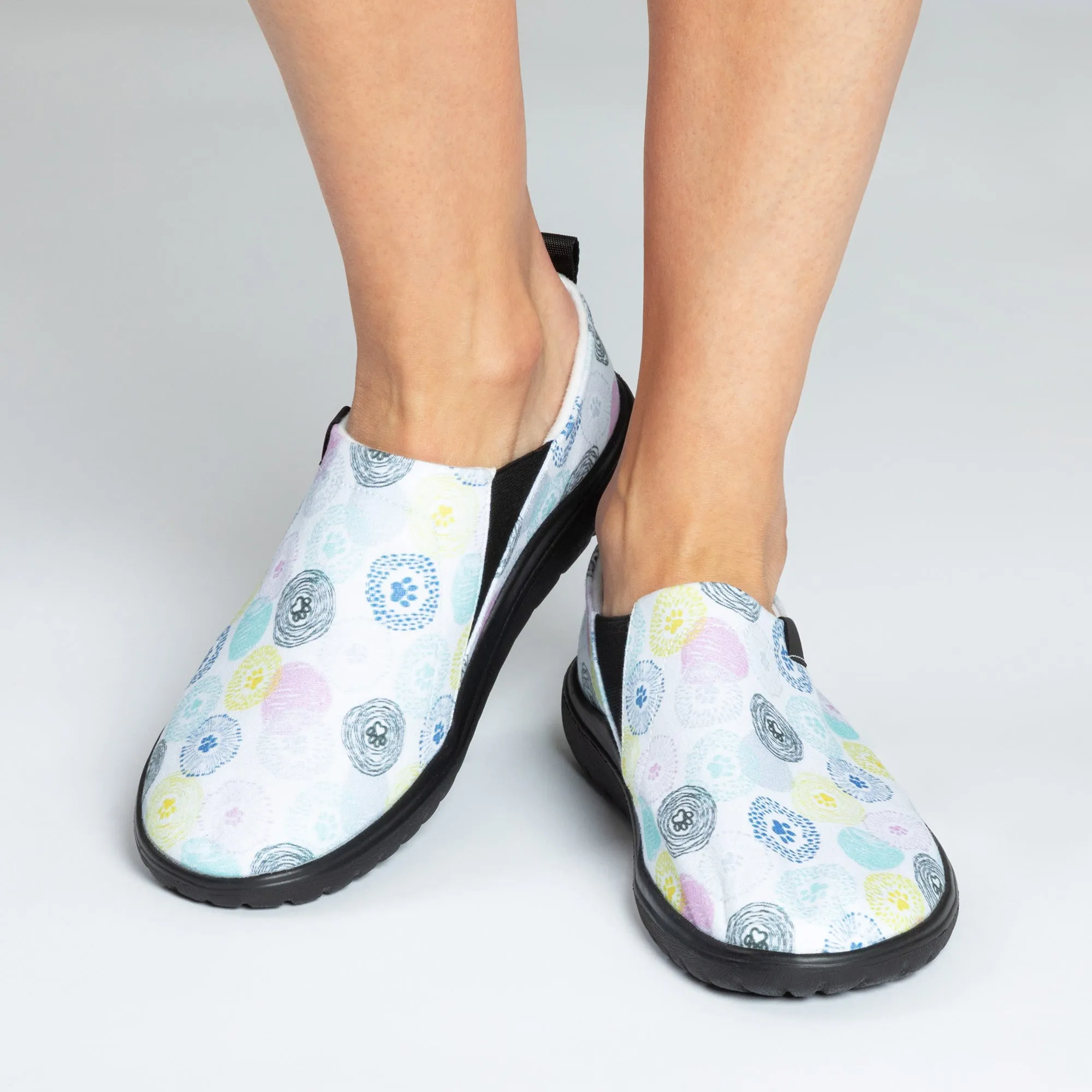 Lightweight Comfort Paw Print Slip-On Canvas Shoes