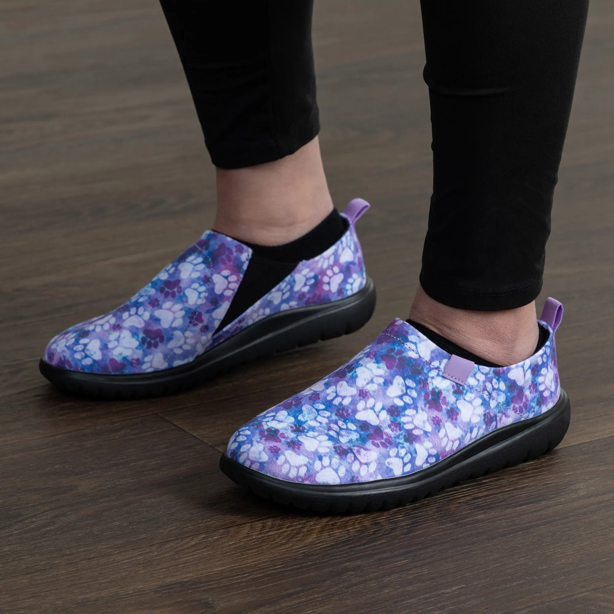 Lightweight Comfort Paw Print Slip-On Canvas Shoes