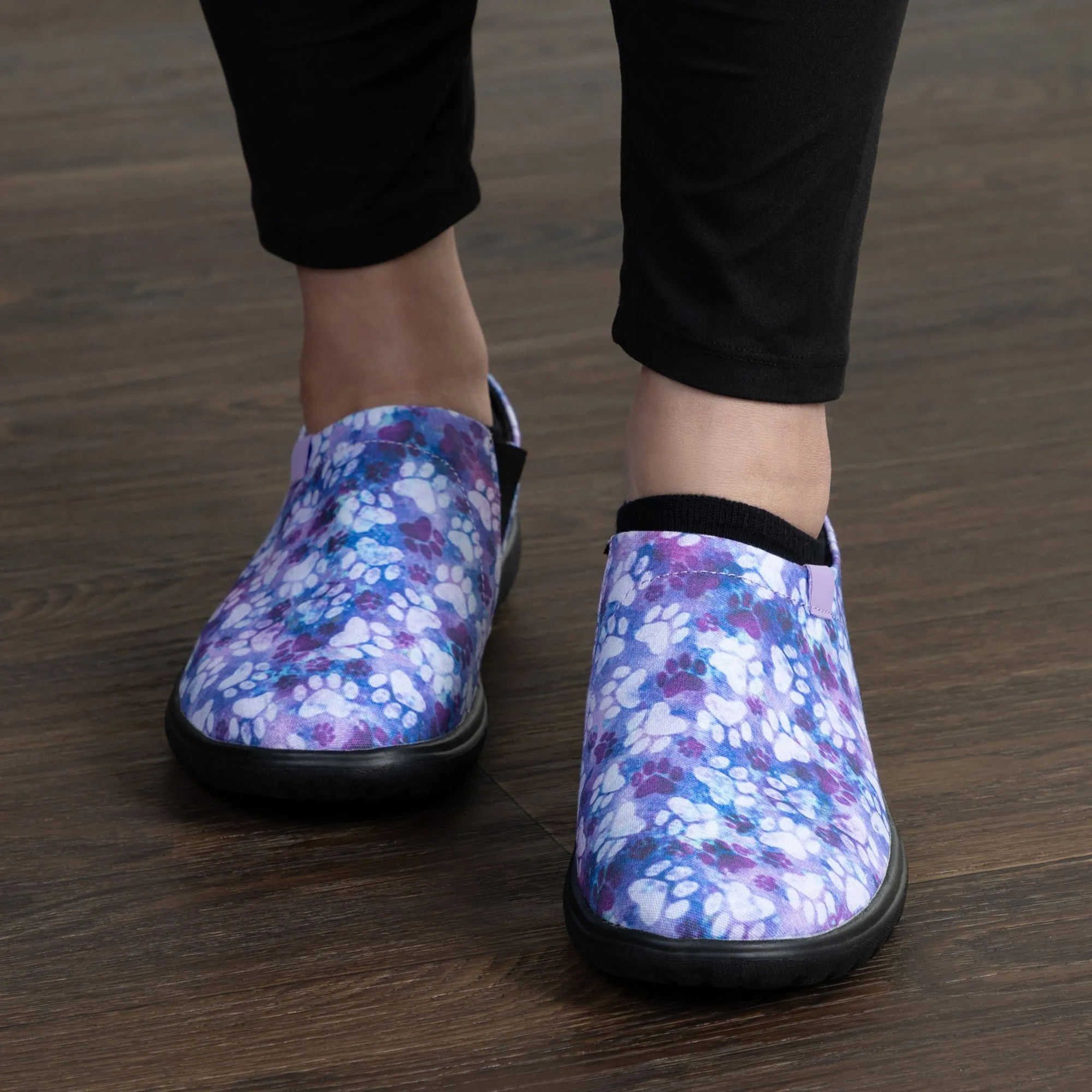 Lightweight Comfort Paw Print Slip-On Canvas Shoes