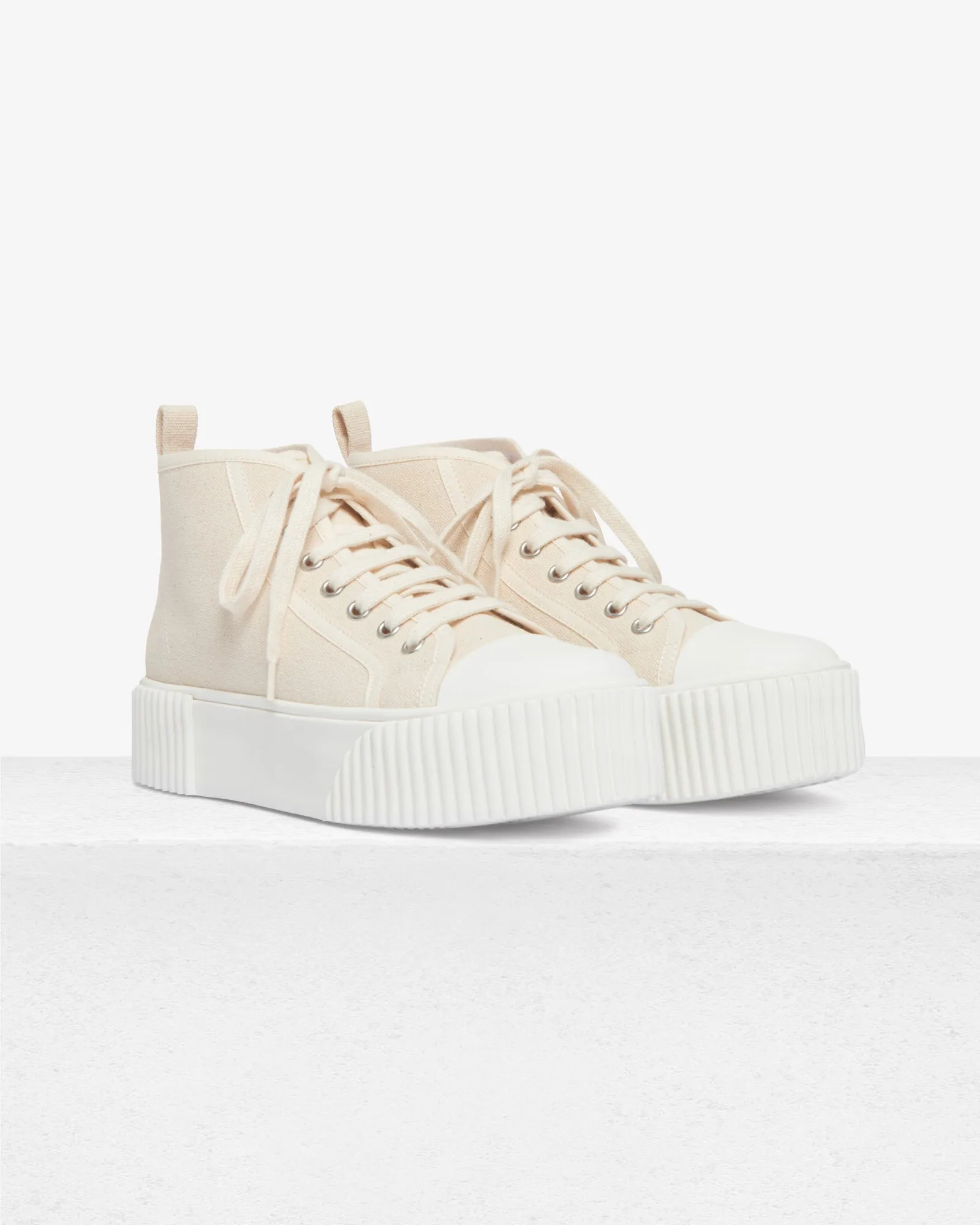 Olivia Ivory Sneaker