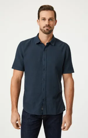SHORT SLEEVE BUTTON-UP SHIRT IN TOTAL ECLIPSE