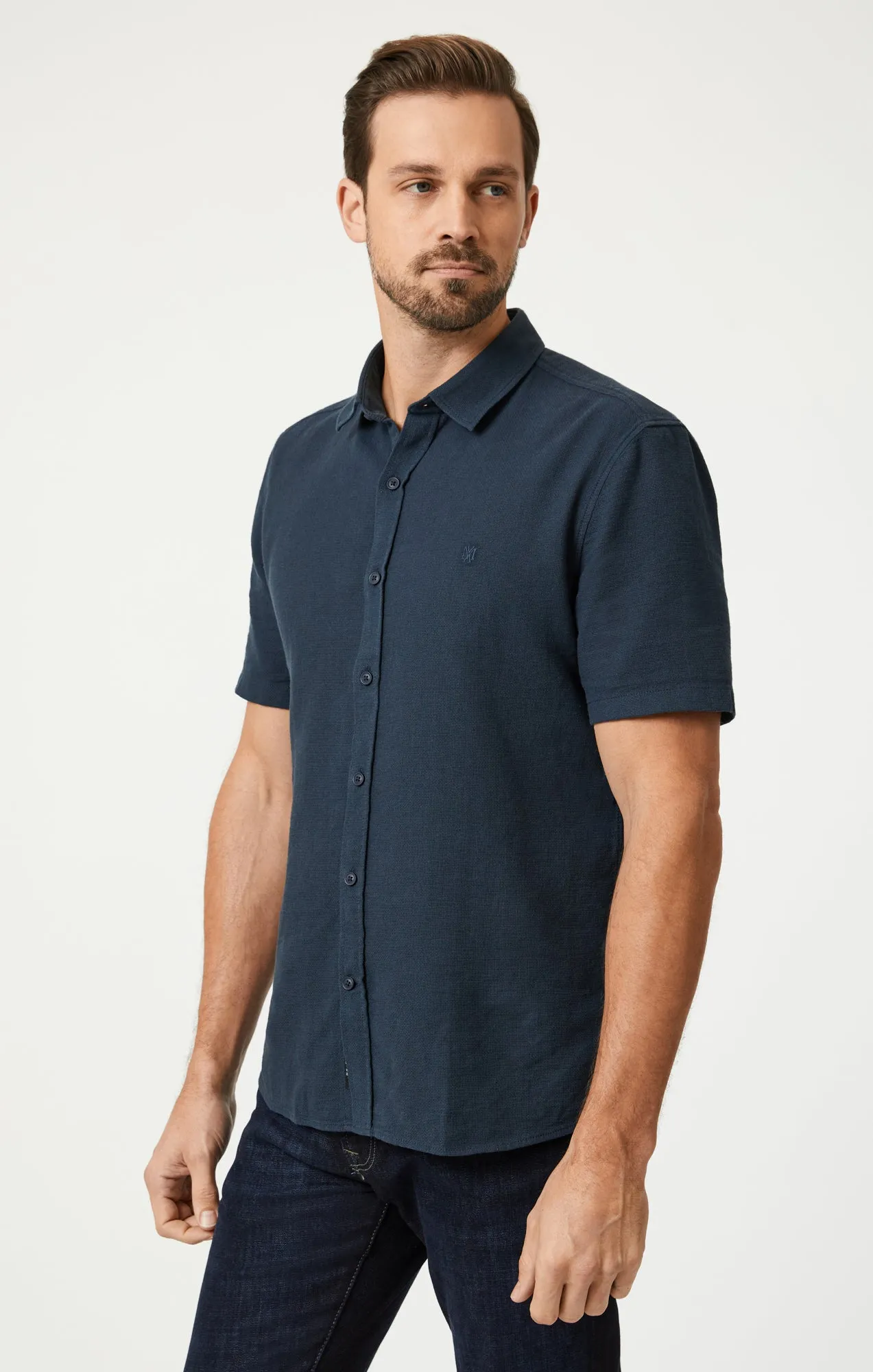 SHORT SLEEVE BUTTON-UP SHIRT IN TOTAL ECLIPSE