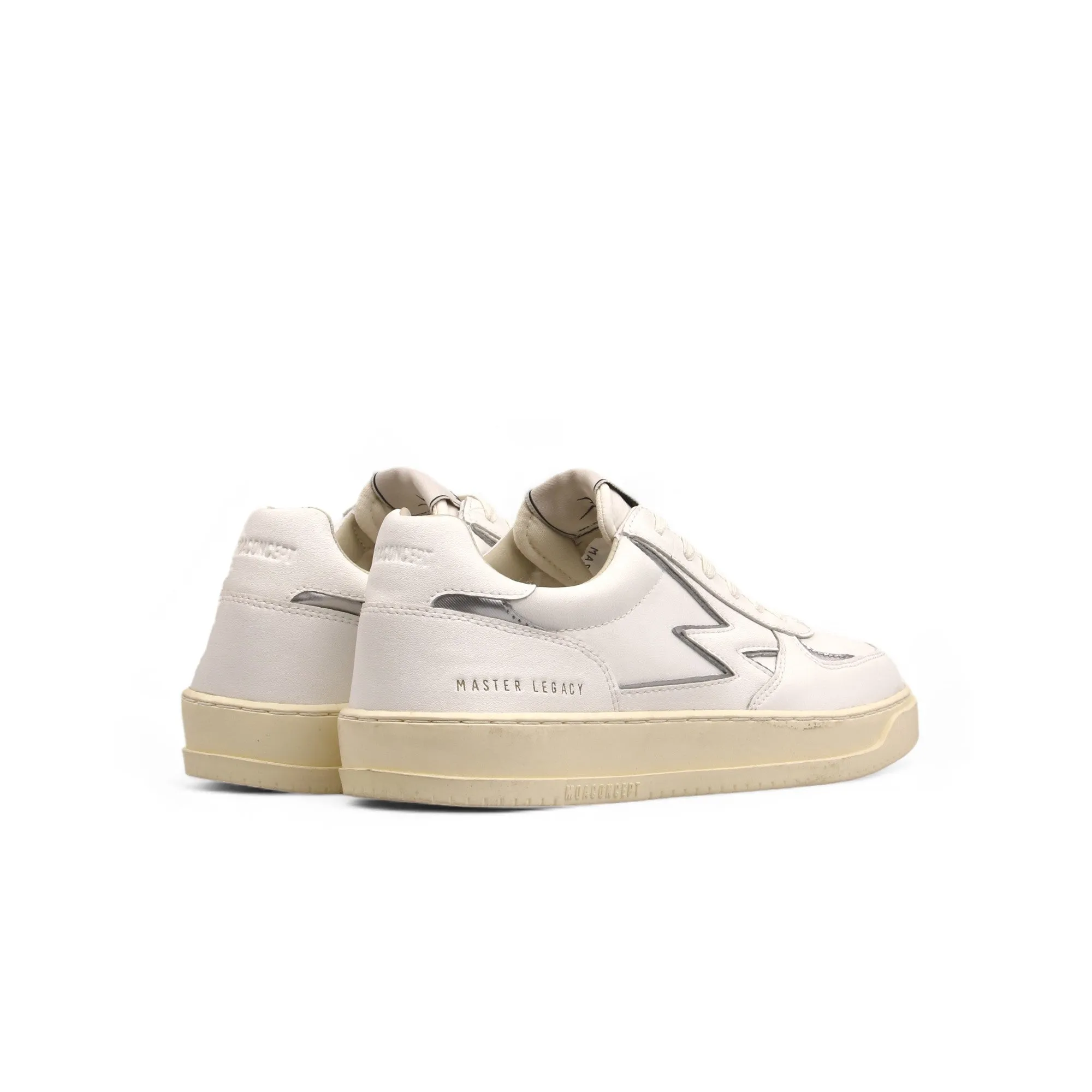 Sneaker Legacy dettagli laminati argento