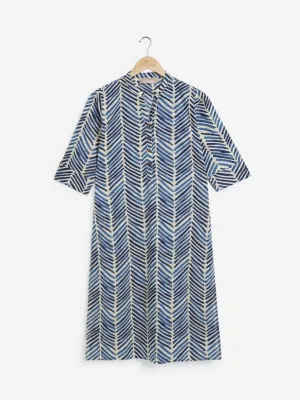 Utsa Indigo Chevron Pattern Straight Kurta