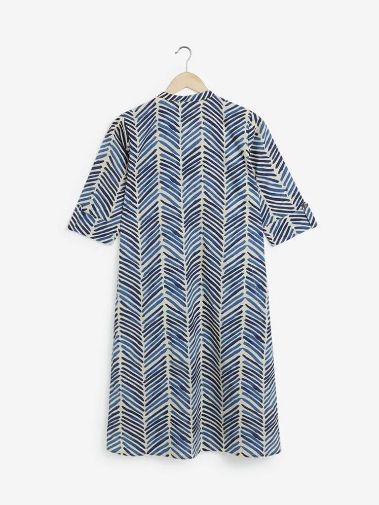 Utsa Indigo Chevron Pattern Straight Kurta