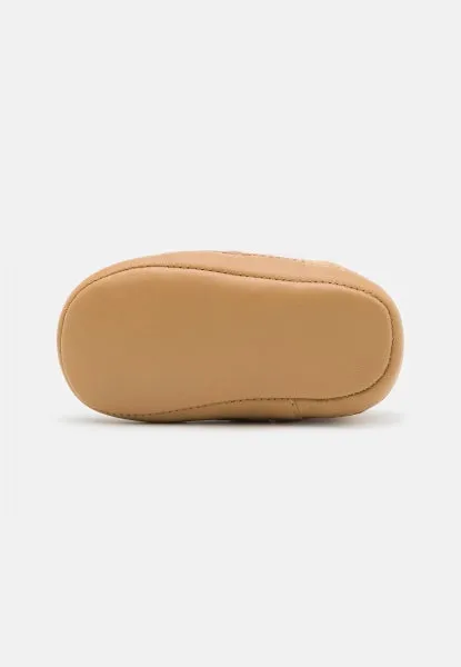 Veja / Baby Suede / Desert Petale