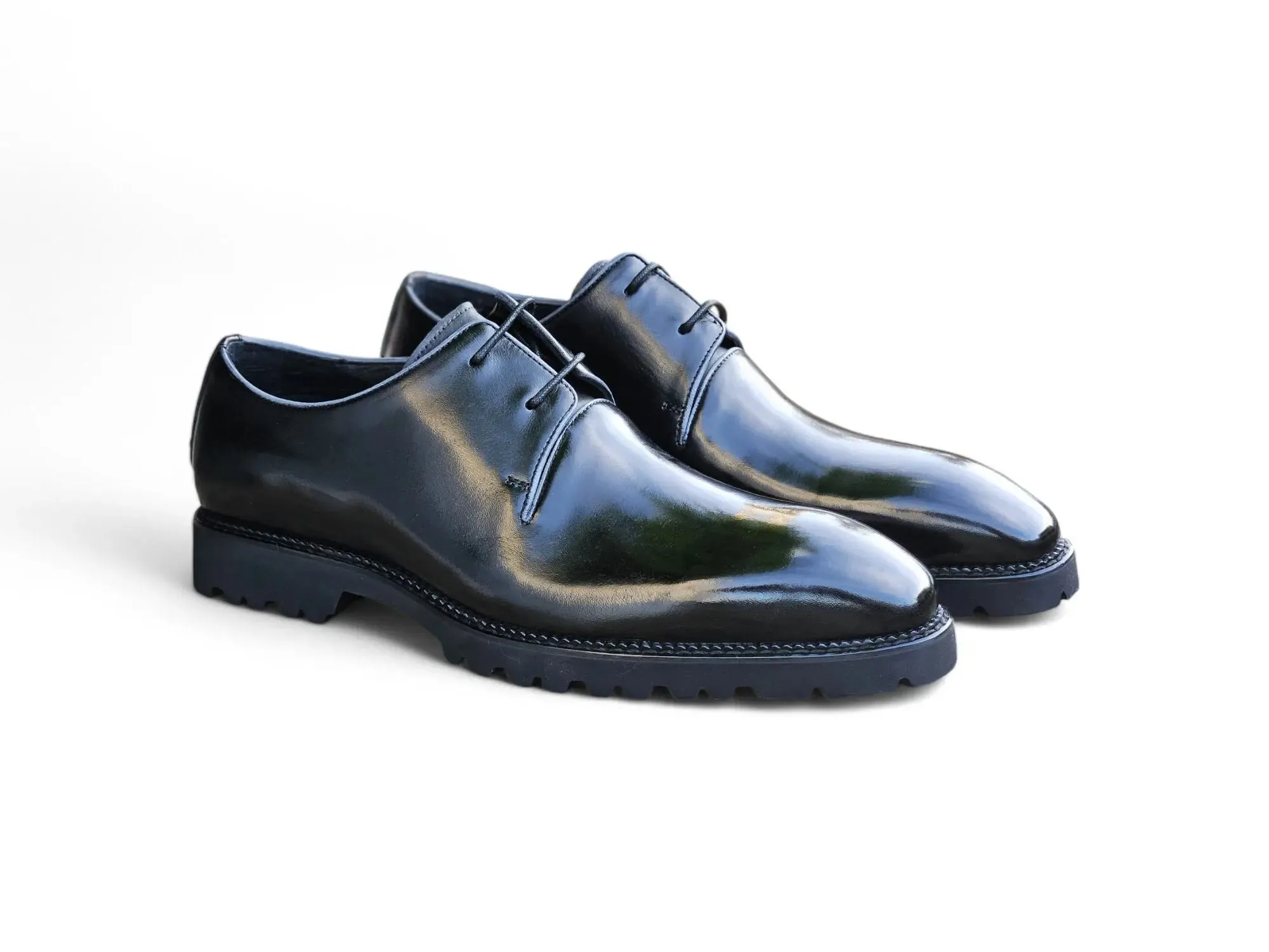 Whole Cut Derby With Lug Sole